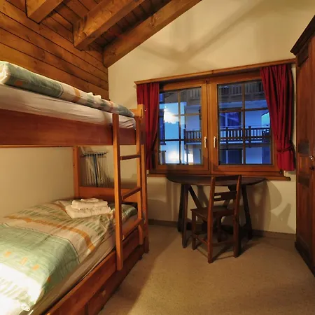 하우스 티프바흐 - 아파트먼트 체르비노 *